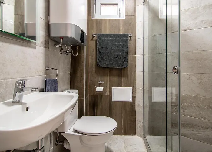 Location In Center And Paid Parking Appartement